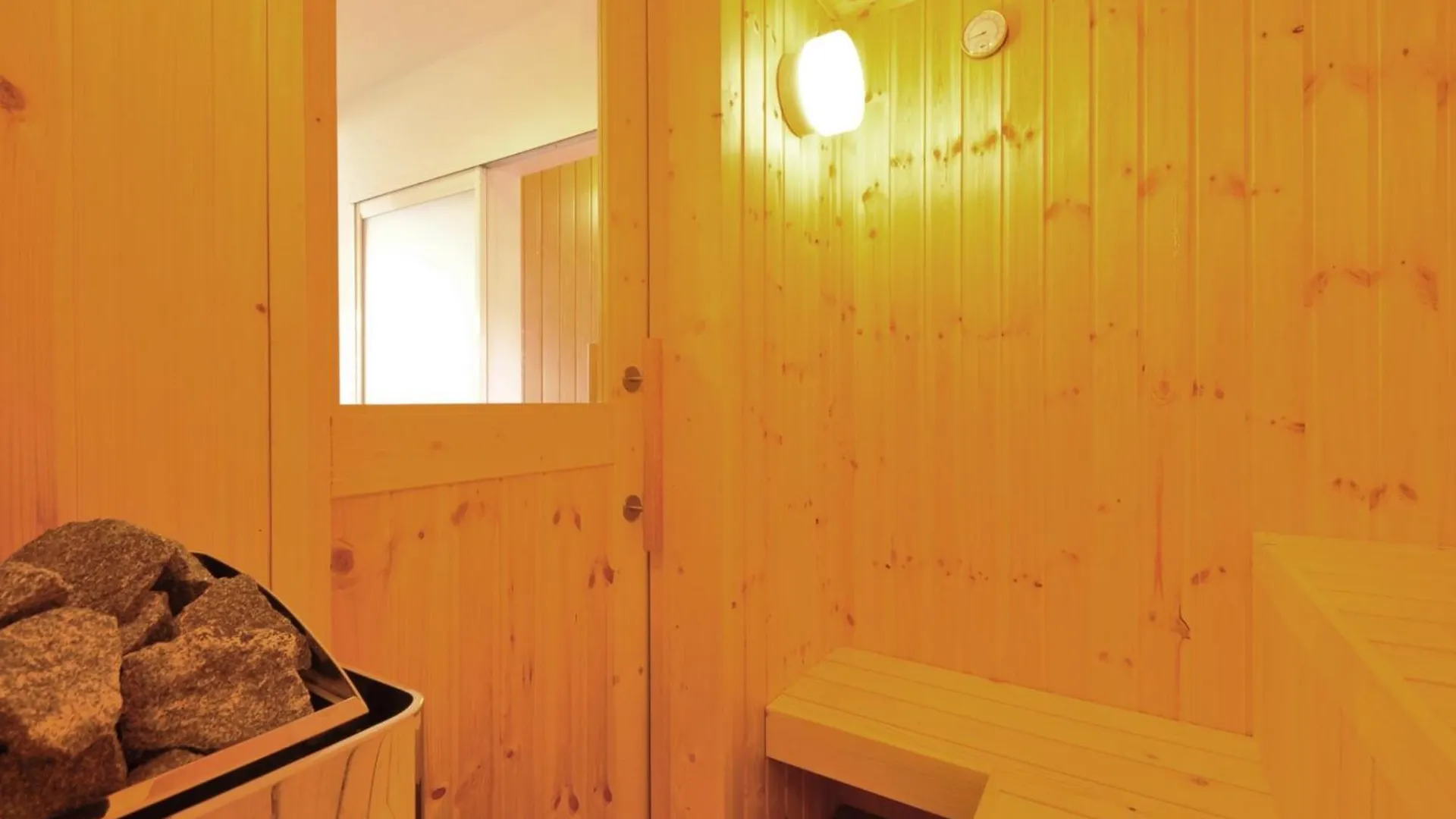 Condominium Hanazono - Vacation Stay 14690 Biei Holiday home